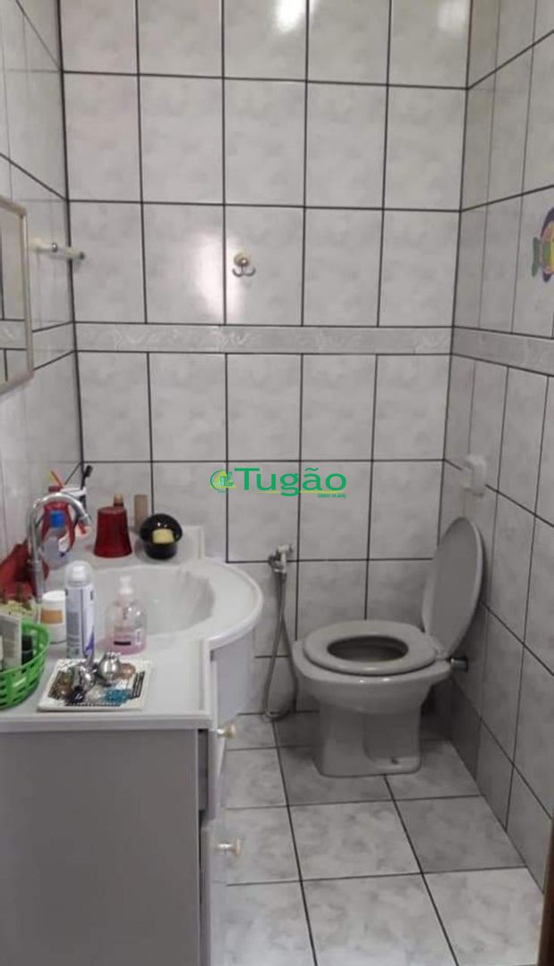 Casa com 3 quartos à venda, 170m² — foto 12 de 13