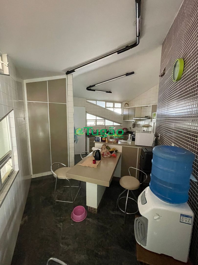 Imóvel Comercial com 5 quartos para aluguel, 500m² — foto 1 de 19