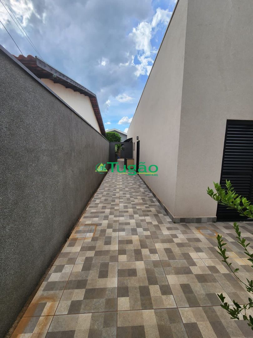 Casa com 4 quartos à venda, 264m² — foto 19 de 24
