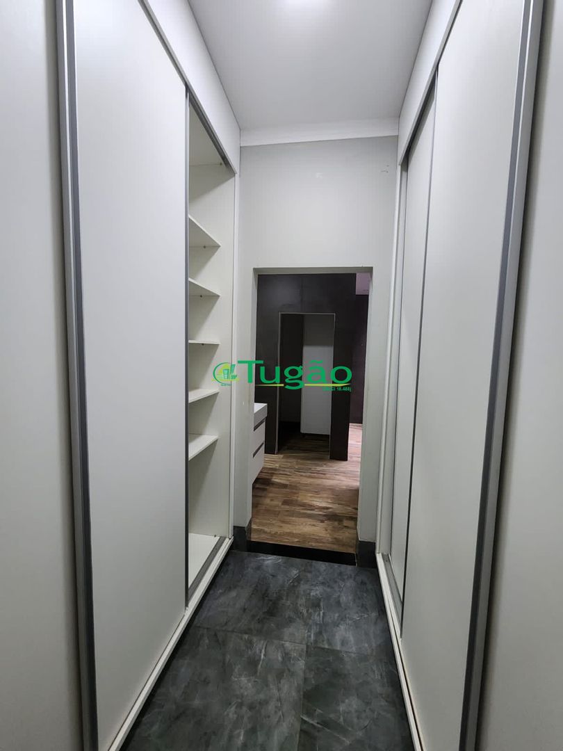 Casa com 4 quartos à venda, 264m² — foto 15 de 24
