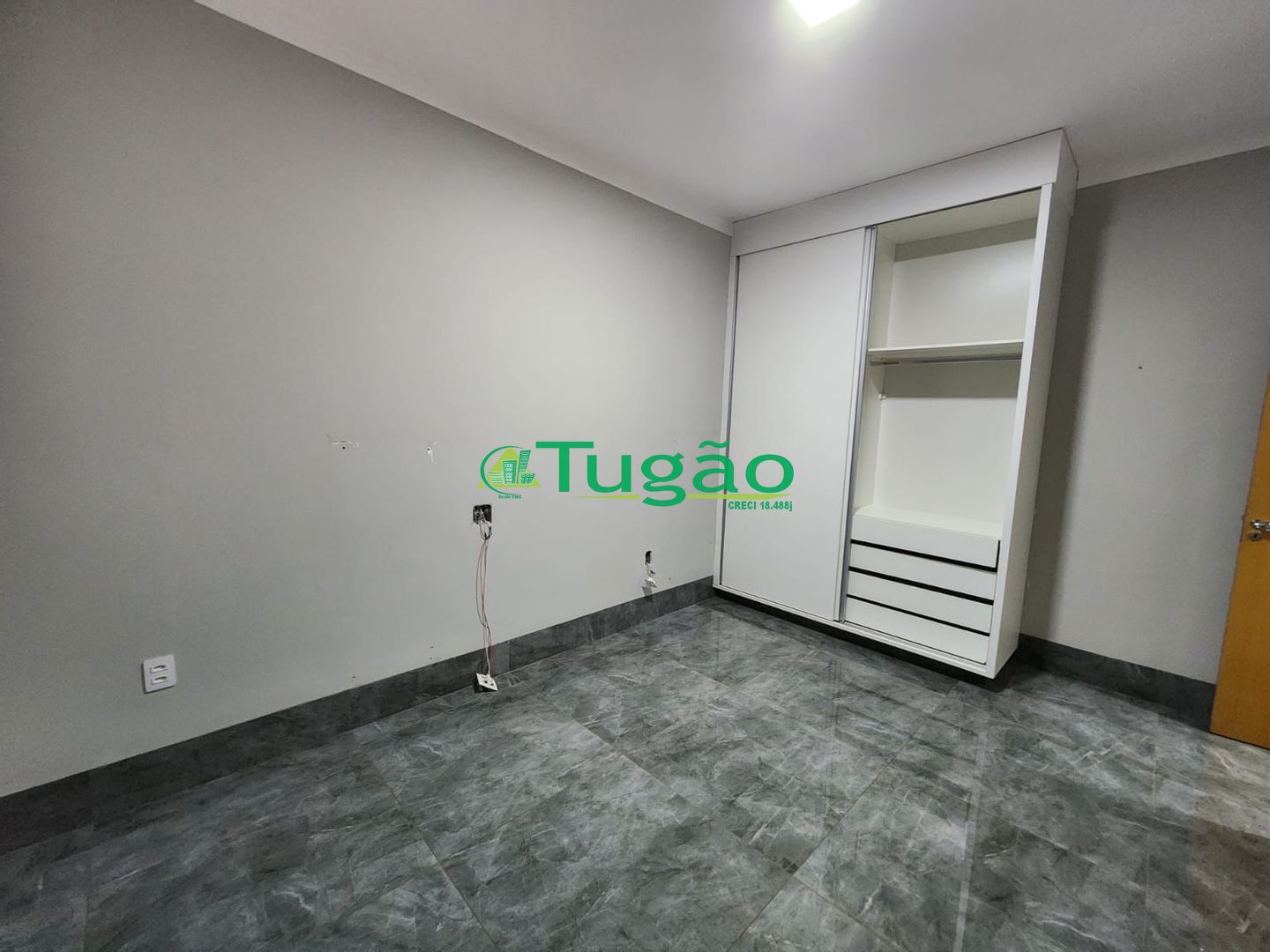 Casa com 4 quartos à venda, 264m² — foto 10 de 24