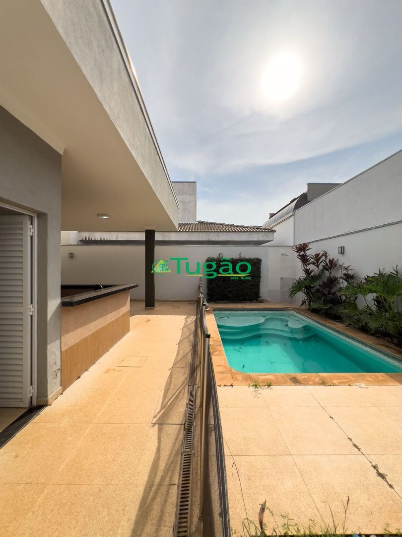 Casa com 3 quartos à venda, 200m² — foto 10 de 43