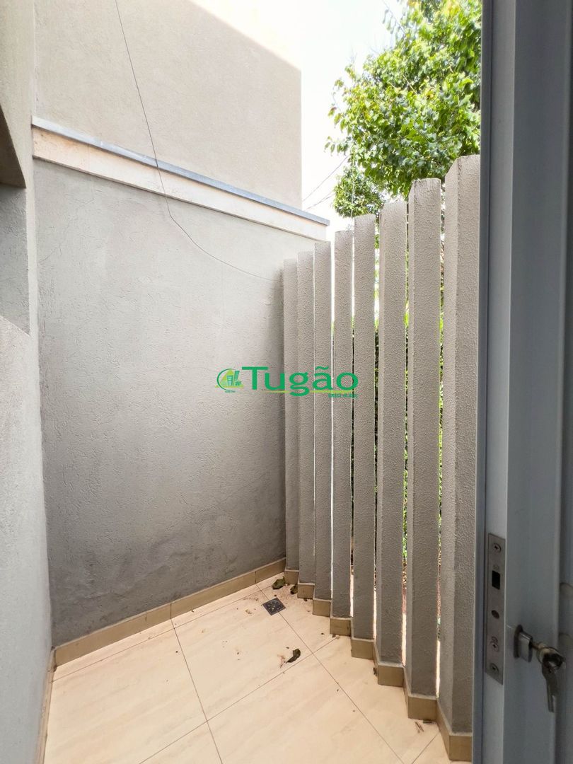Casa com 3 quartos à venda, 200m² — foto 22 de 43