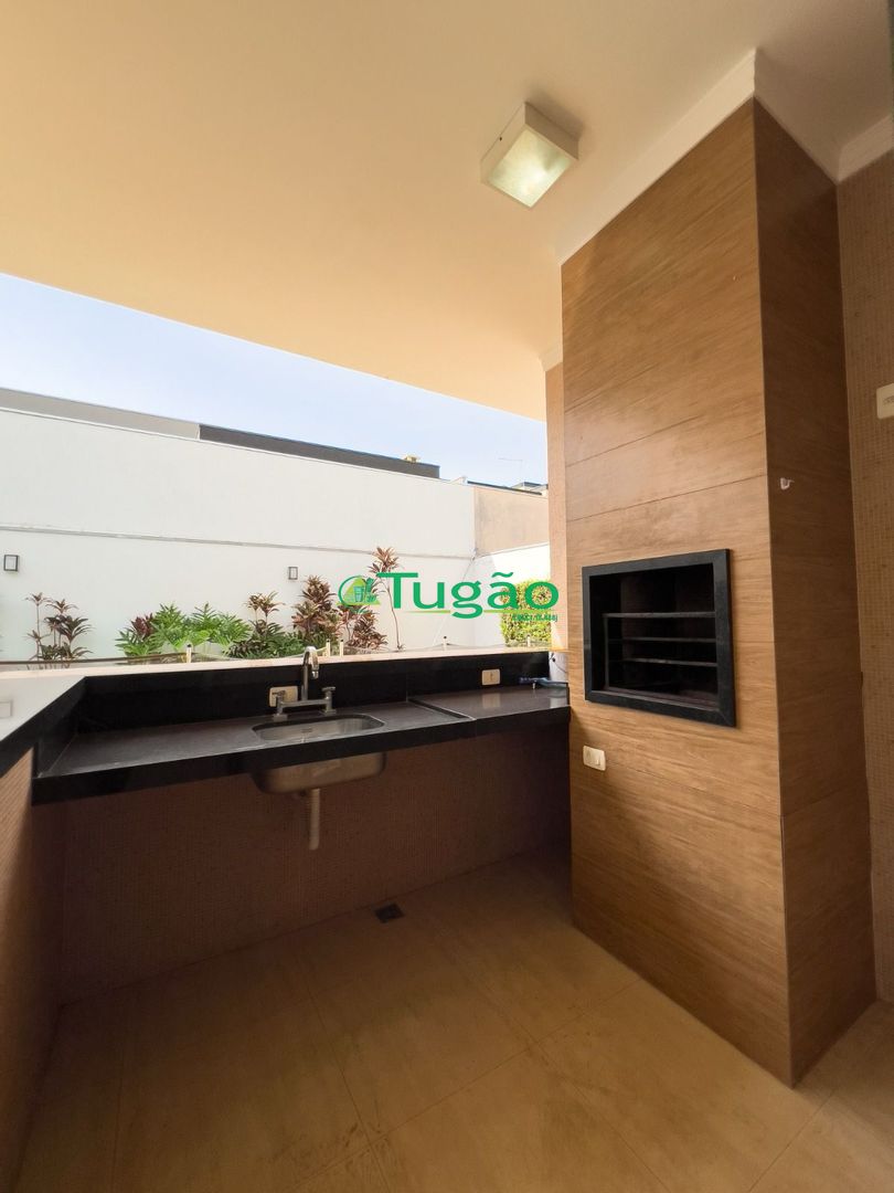Casa com 3 quartos à venda, 200m² — foto 17 de 43