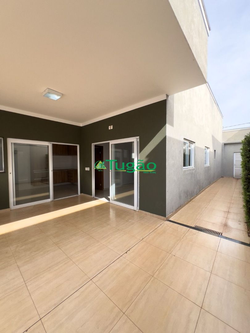 Casa com 3 quartos à venda, 200m² — foto 15 de 43