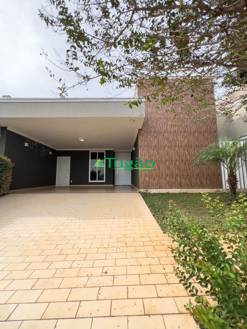 Casa com 3 quartos à venda, 200m² — foto 3 de 43