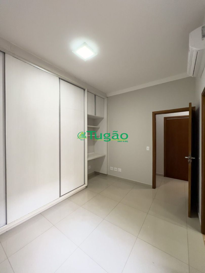 Casa com 3 quartos à venda, 200m² — foto 27 de 43