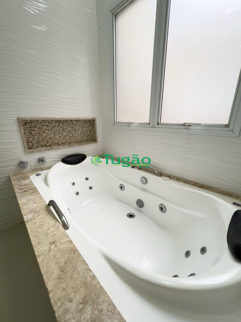 Casa com 3 quartos à venda, 200m² — foto 31 de 43