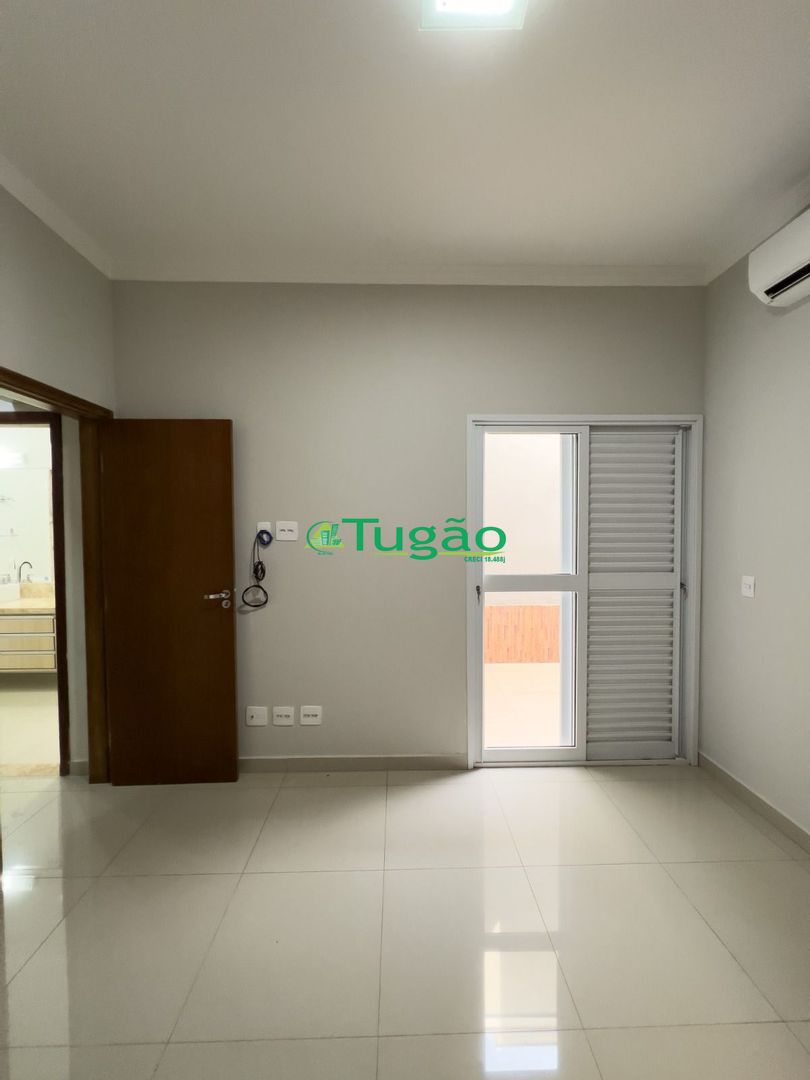 Casa com 3 quartos à venda, 200m² — foto 39 de 43