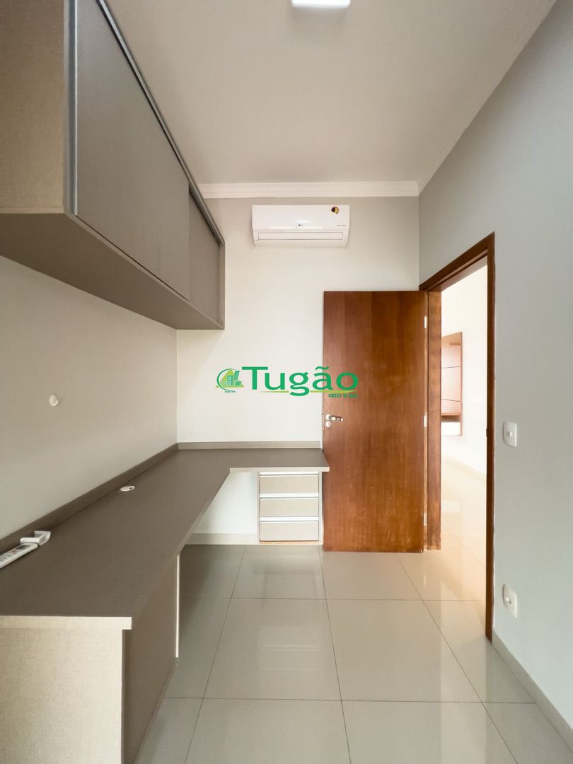 Casa com 3 quartos à venda, 200m² — foto 40 de 43
