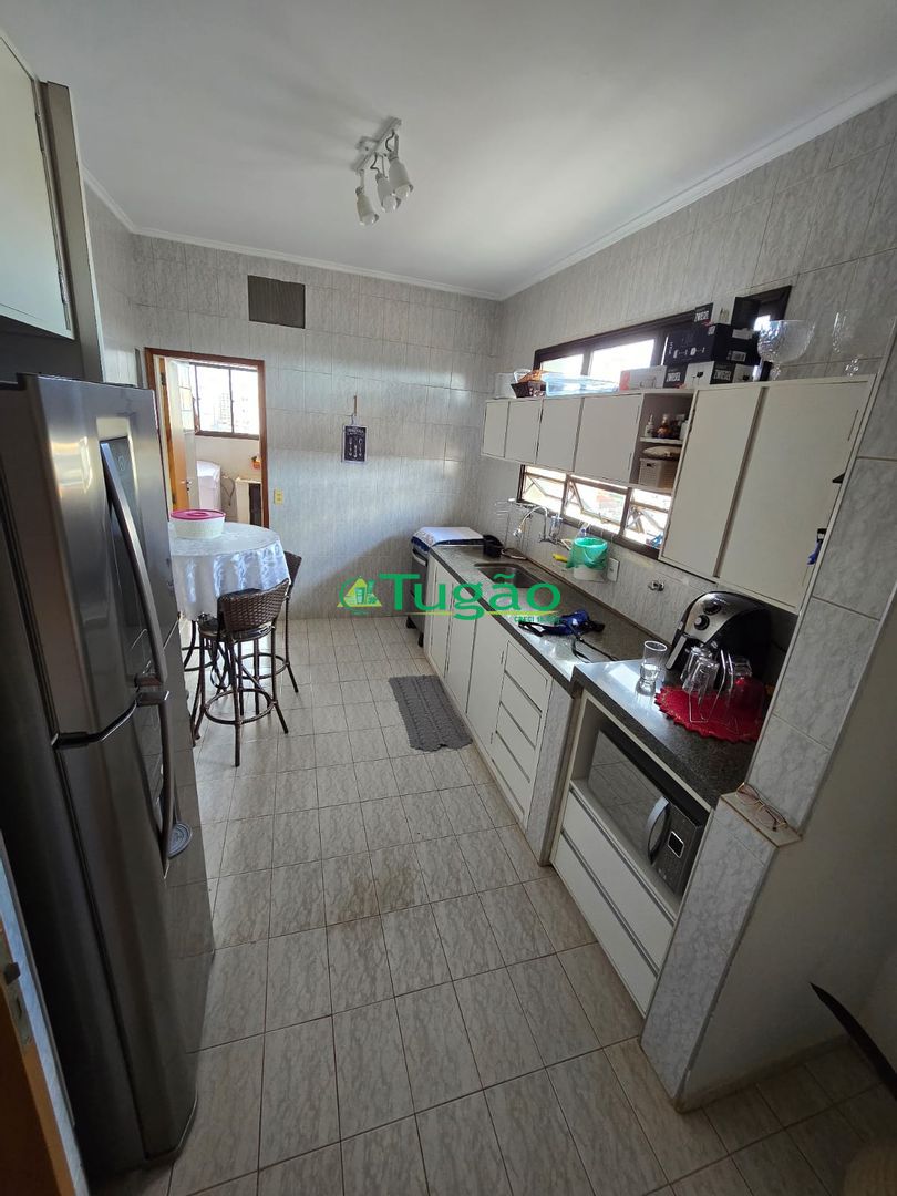 Apartamento com 3 quartos à venda, 140m² — foto 5 de 18
