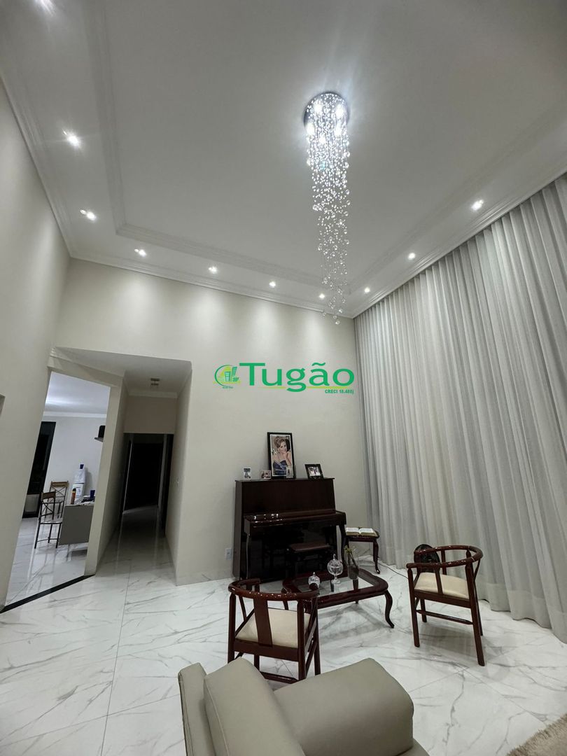 Casa com 3 quartos para aluguel, 275m² — foto 1 de 9