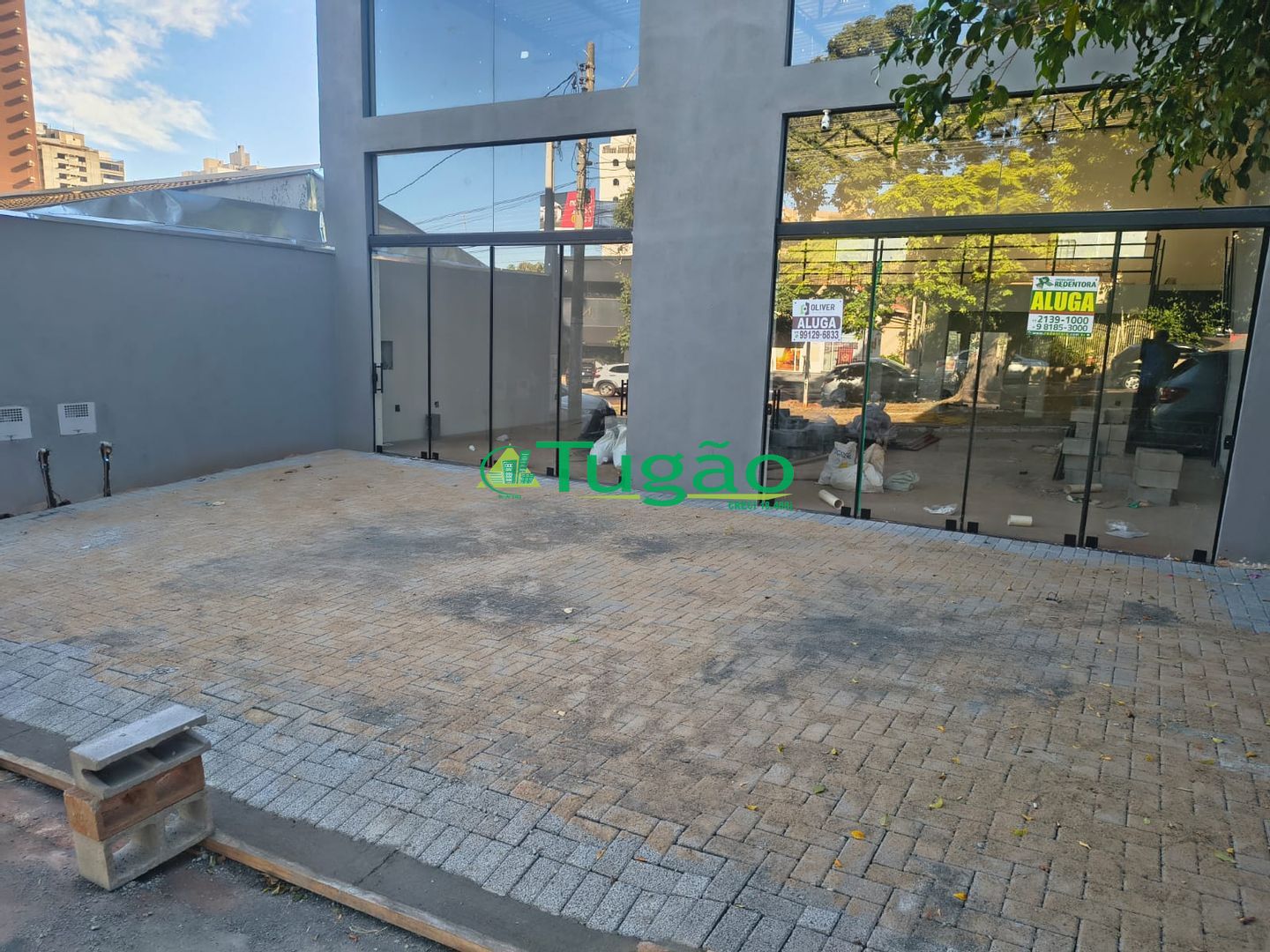 Loja / Salão / Ponto Comercial  para aluguel, 226m² — foto 1 de 3
