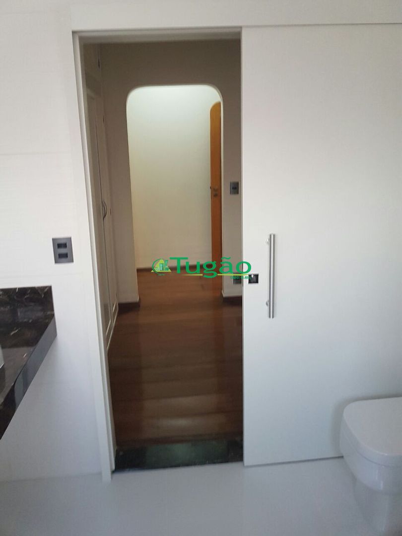 Casa com 3 quartos à venda, 378m² — foto 4 de 75