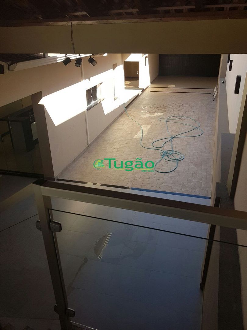 Casa com 3 quartos à venda, 378m² — foto 30 de 75