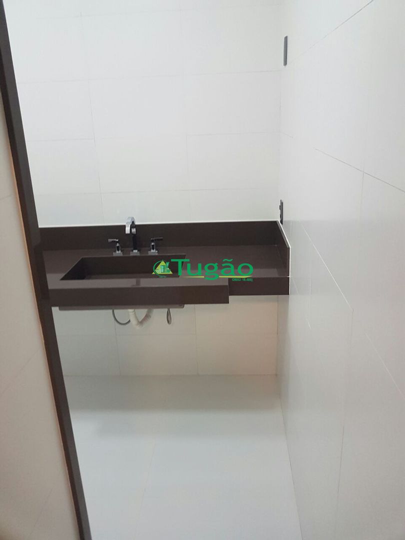 Casa com 3 quartos à venda, 378m² — foto 63 de 75