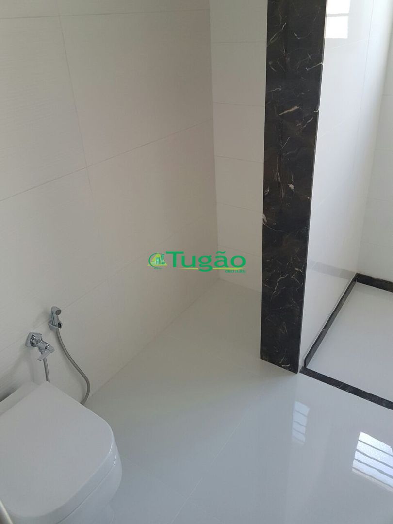 Casa com 3 quartos à venda, 378m² — foto 1 de 75