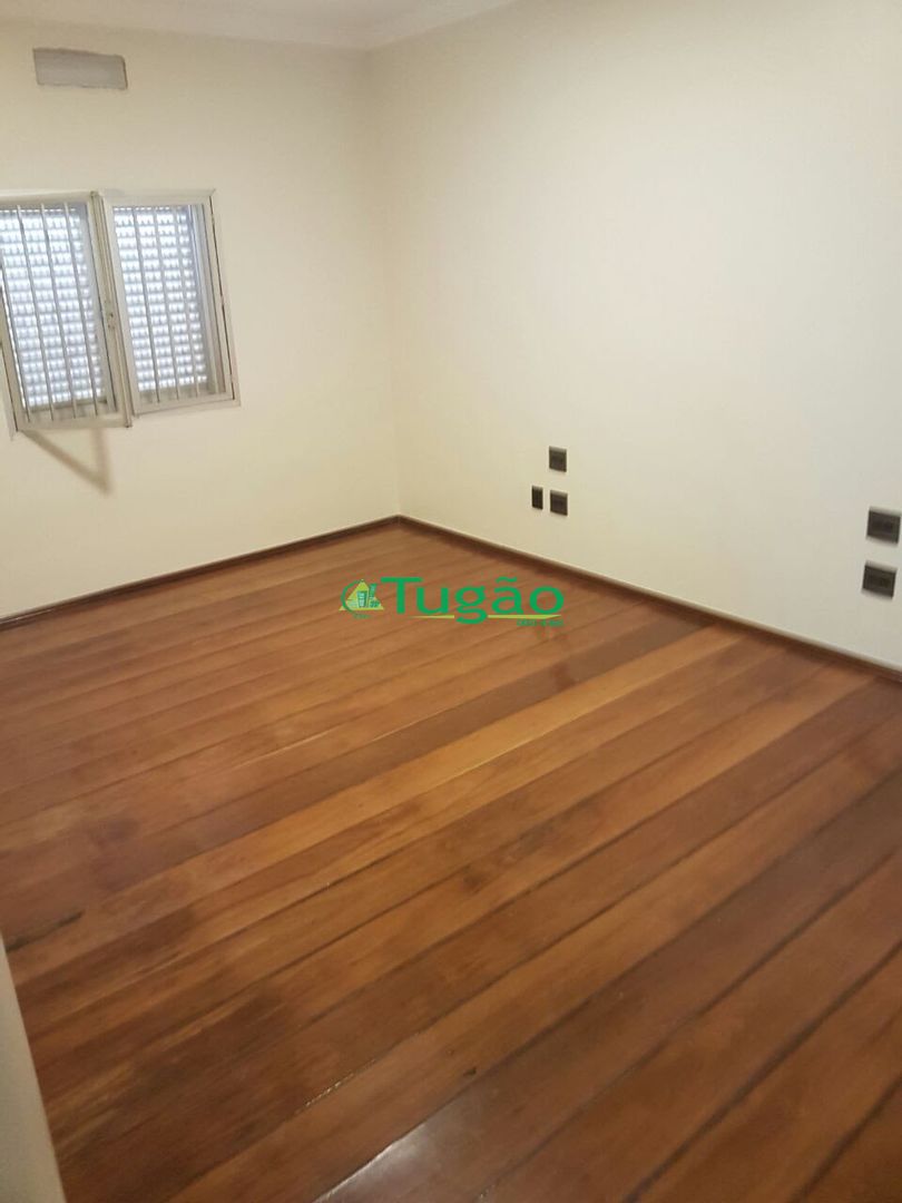 Casa com 3 quartos à venda, 378m² — foto 10 de 75