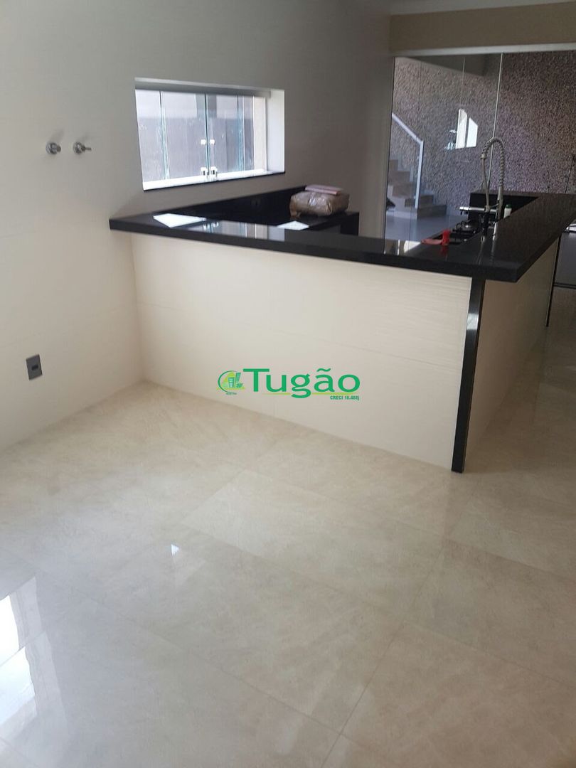 Casa com 3 quartos à venda, 378m² — foto 26 de 75