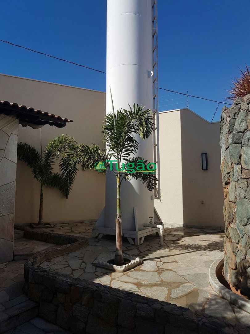 Casa com 3 quartos à venda, 378m² — foto 28 de 75