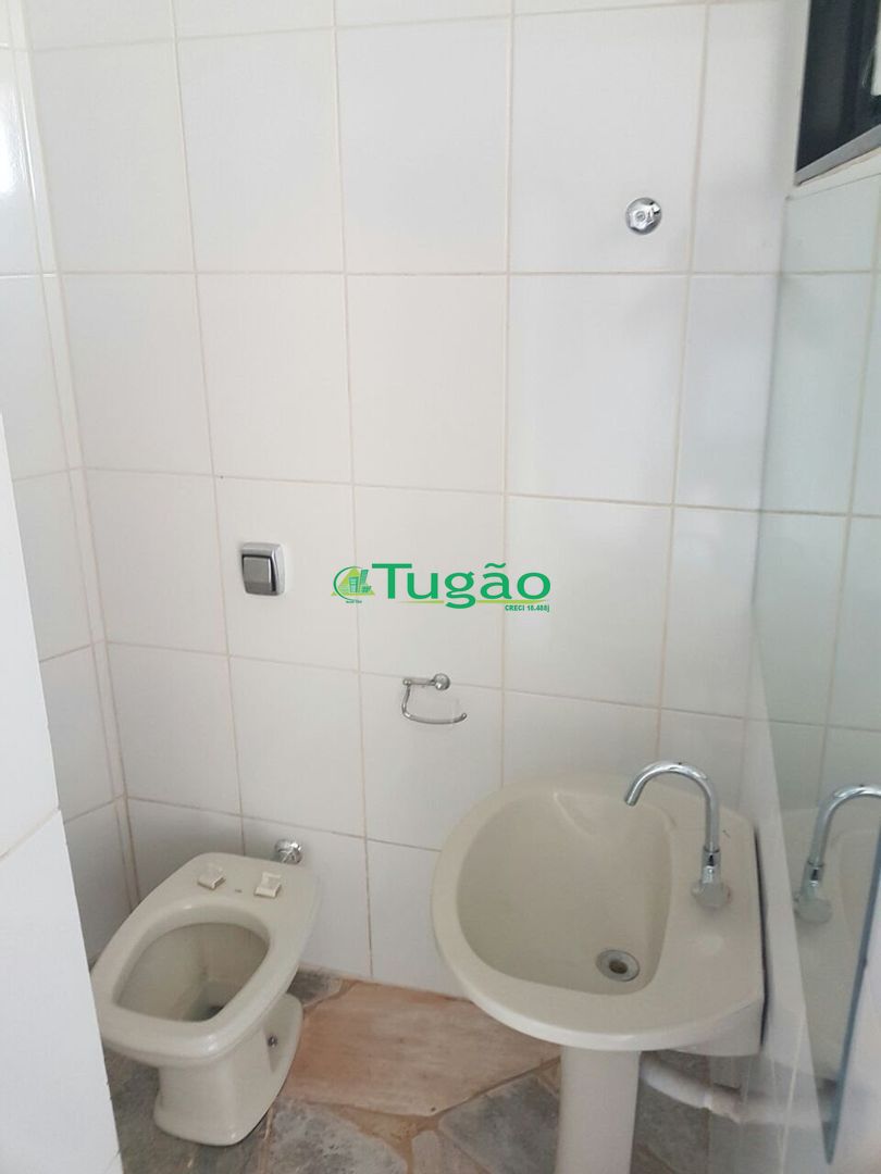 Casa com 3 quartos à venda, 378m² — foto 39 de 75