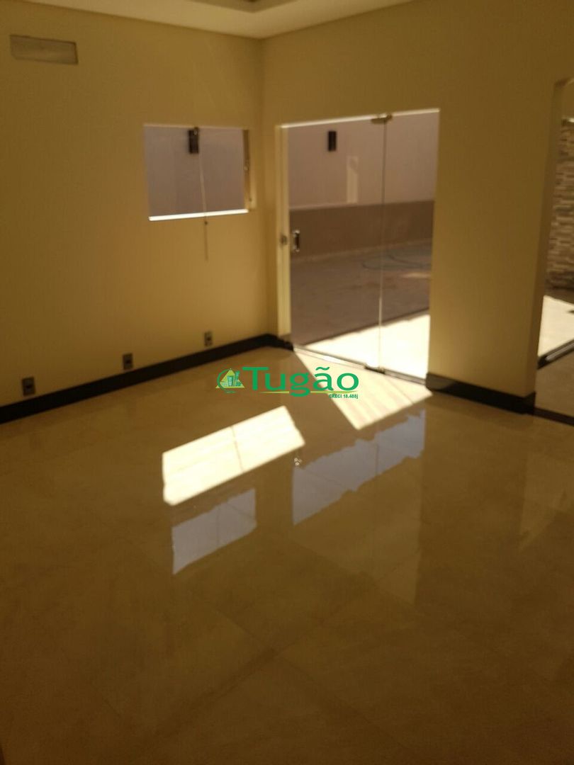 Casa com 3 quartos à venda, 378m² — foto 69 de 75