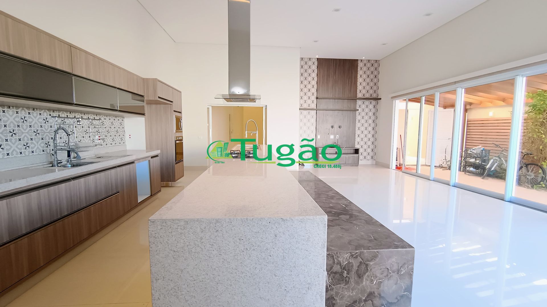 Casa de Condomínio com 3 quartos à venda, 249m² — foto 14 de 29
