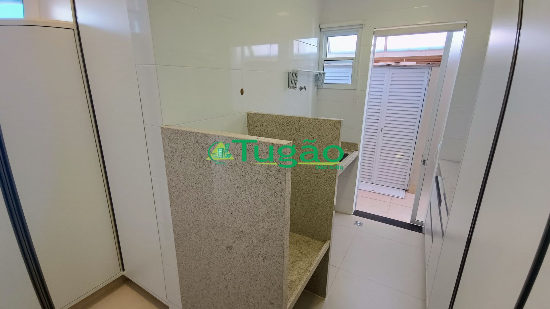 Casa de Condomínio com 3 quartos à venda, 249m² — foto 10 de 29