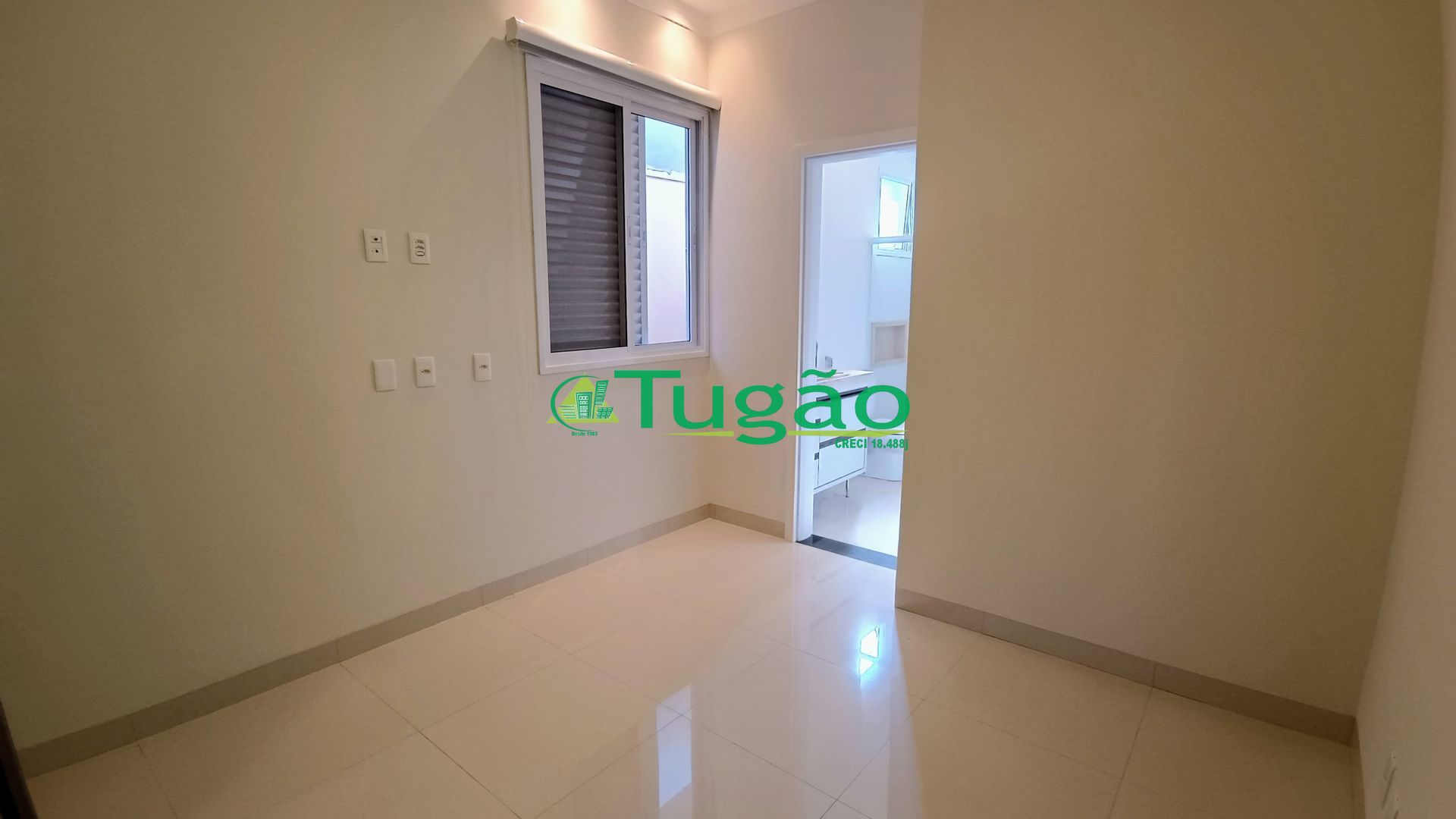 Casa de Condomínio com 3 quartos à venda, 249m² — foto 18 de 29