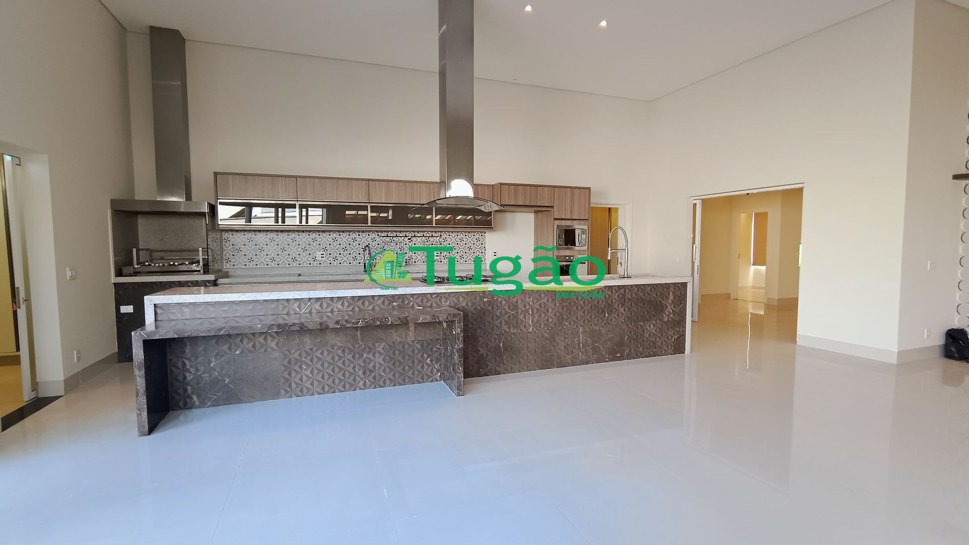 Casa de Condomínio com 3 quartos à venda, 249m² — foto 13 de 29
