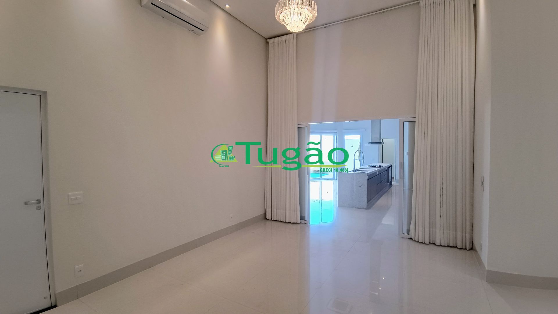 Casa de Condomínio com 3 quartos à venda, 249m² — foto 3 de 29