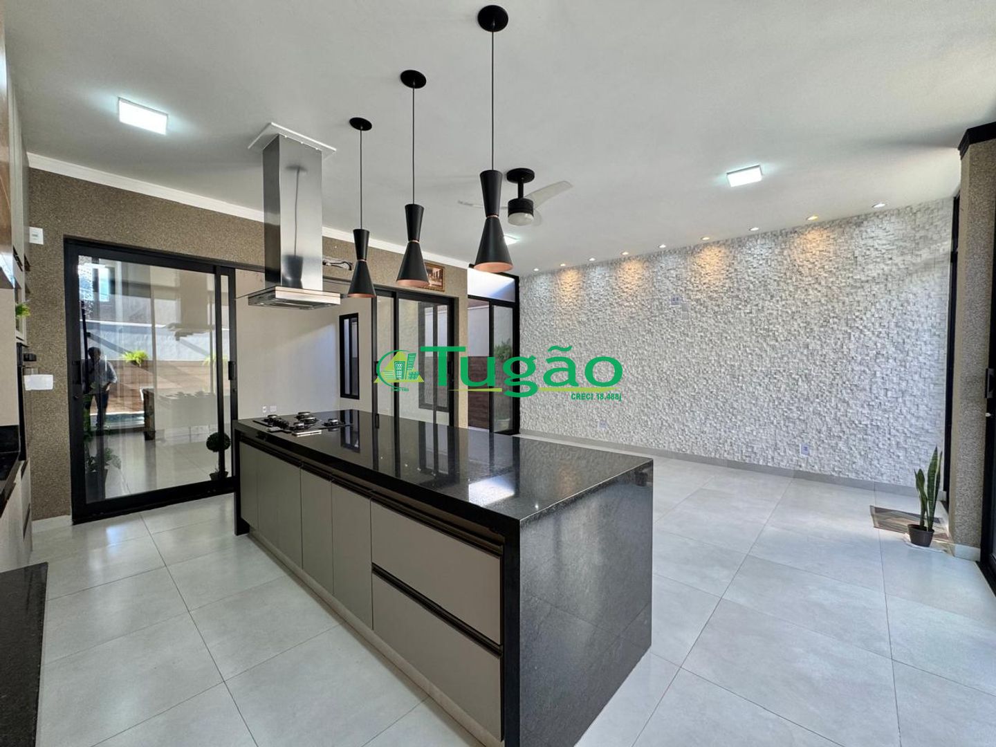 Casa de Condomínio com 3 quartos à venda, 196m² — foto 4 de 23