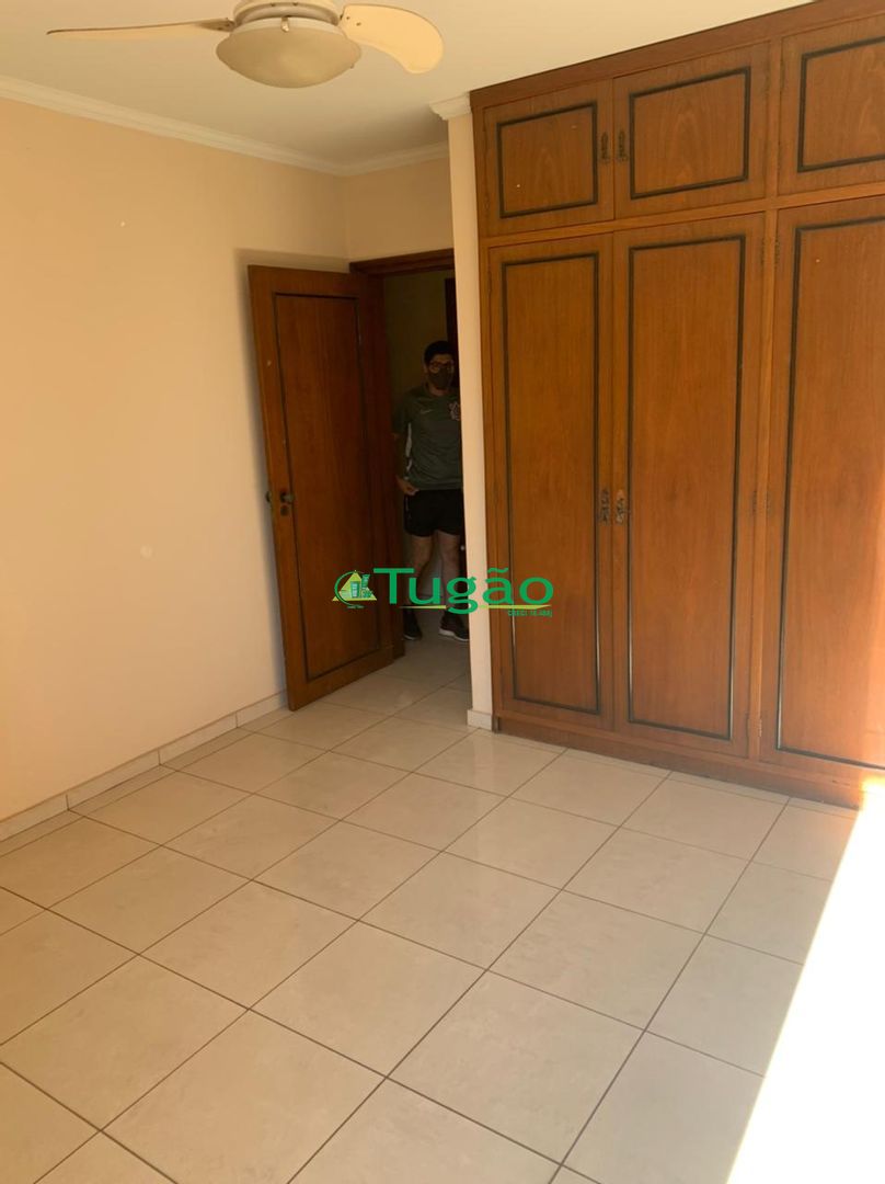 Apartamento com 3 quartos à venda, 216m² — foto 5 de 29