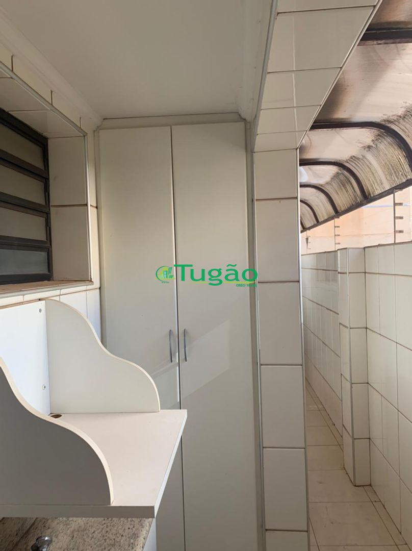 Apartamento com 3 quartos à venda, 216m² — foto 26 de 29