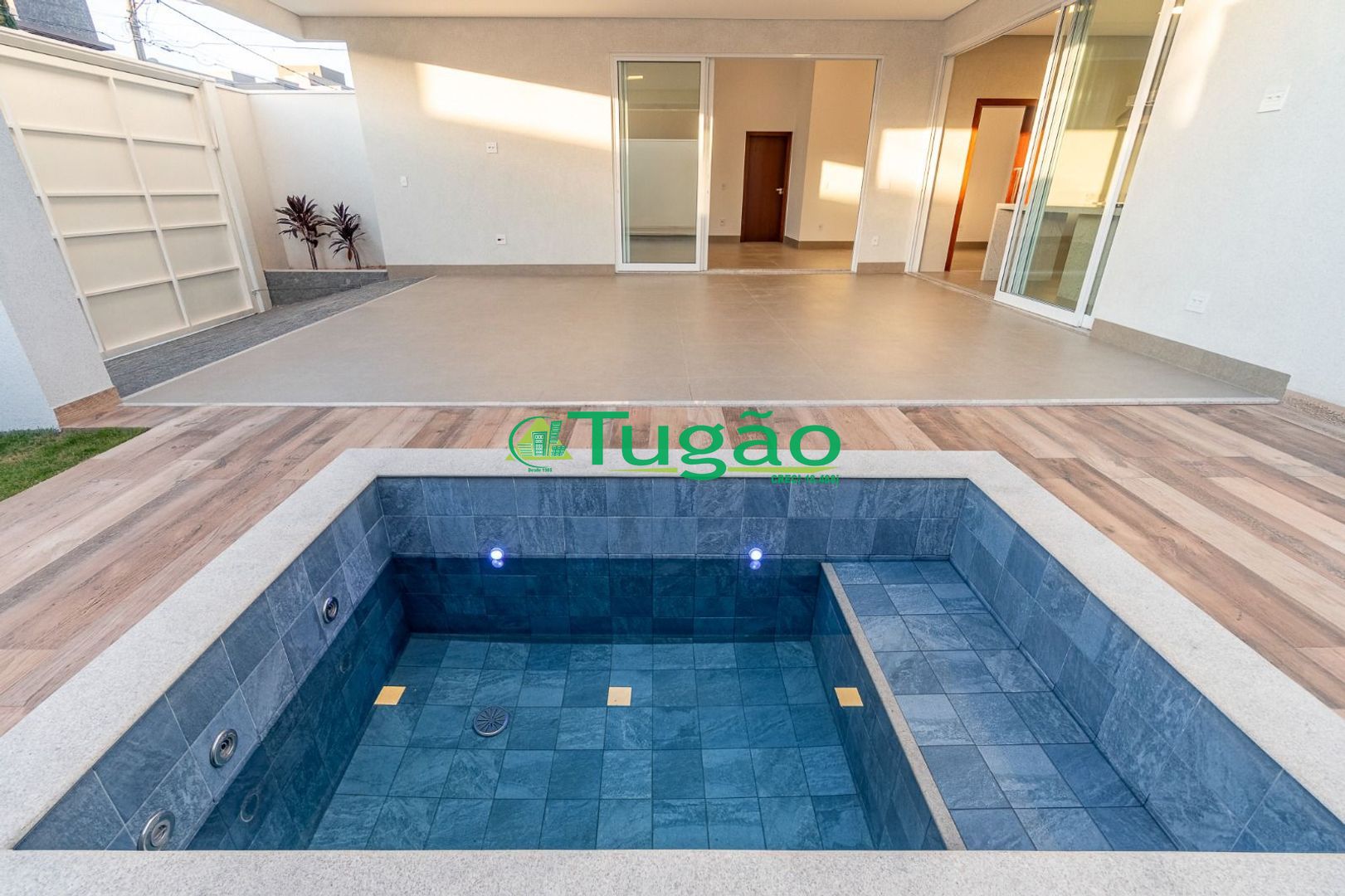 Casa de Condomínio com 3 quartos à venda, 180m² — foto 5 de 16