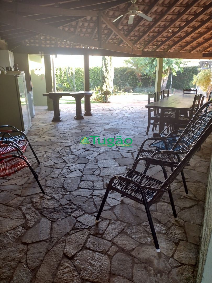 Casa com 3 quartos à venda, 380m² — foto 13 de 16