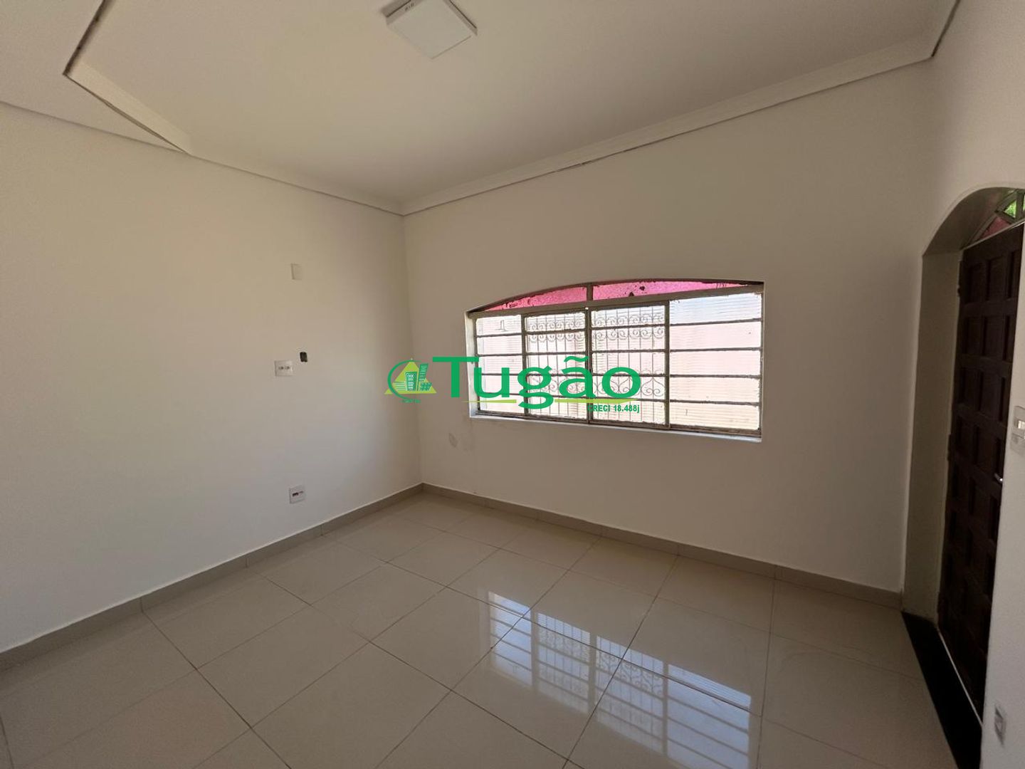 Casa com 2 quartos para aluguel, 237m² — foto 3 de 16