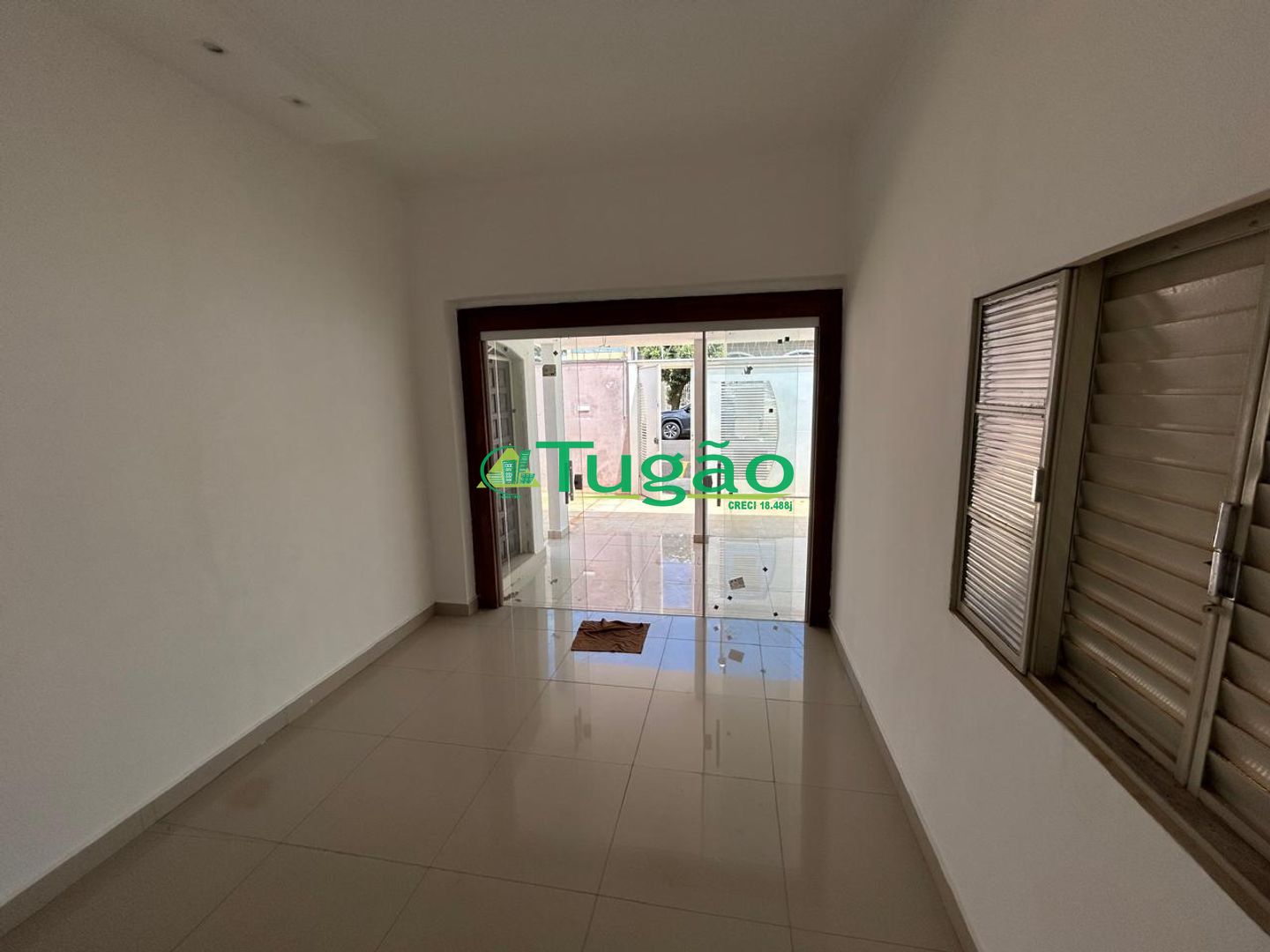 Casa com 2 quartos para aluguel, 237m² — foto 2 de 16