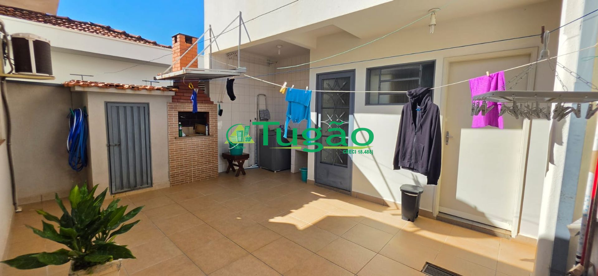 Casa com 3 quartos à venda, 210m² — foto 18 de 29
