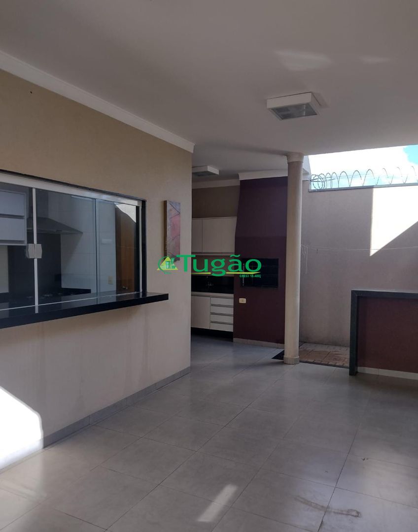 Casa com 3 quartos à venda, 160m² — foto 13 de 33