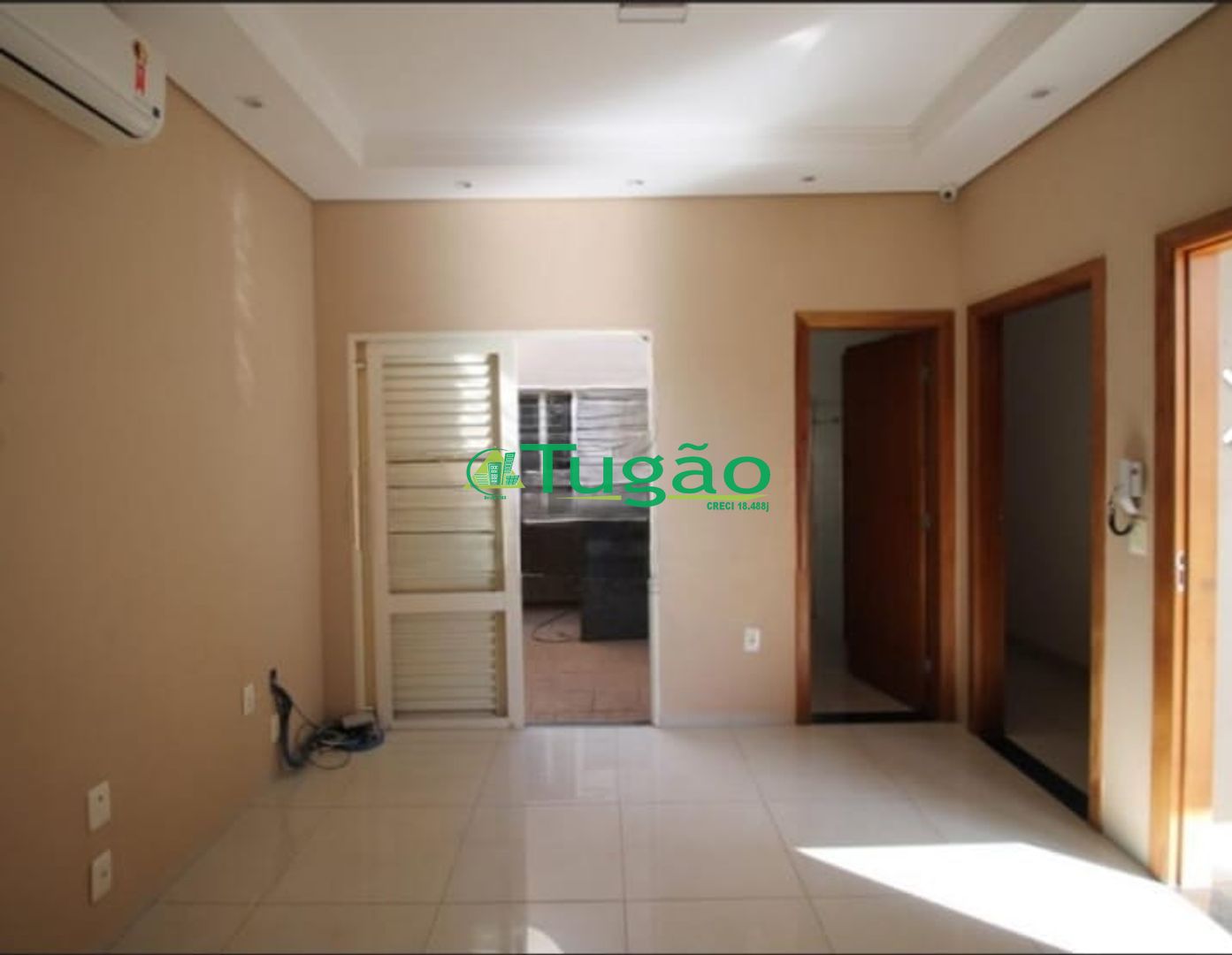 Casa com 3 quartos à venda, 160m² — foto 1 de 33