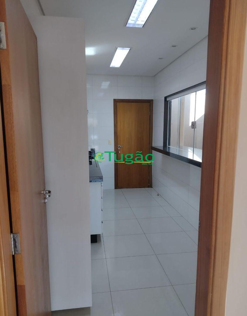 Casa com 3 quartos à venda, 160m² — foto 21 de 33