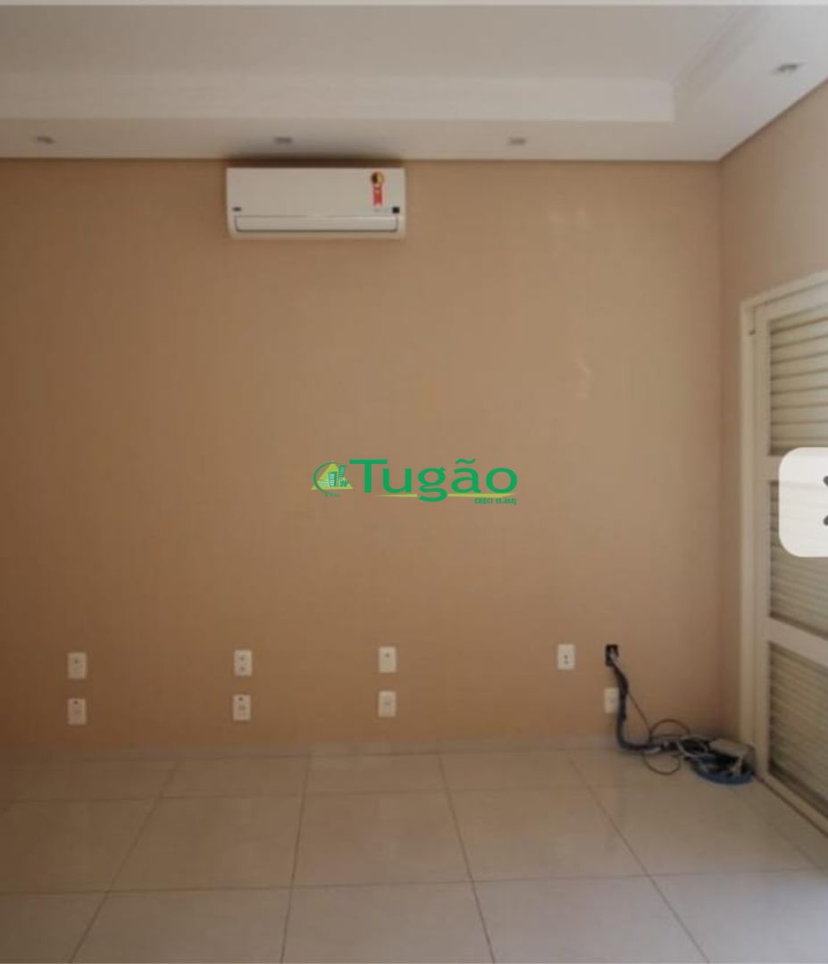 Casa com 3 quartos à venda, 160m² — foto 3 de 33