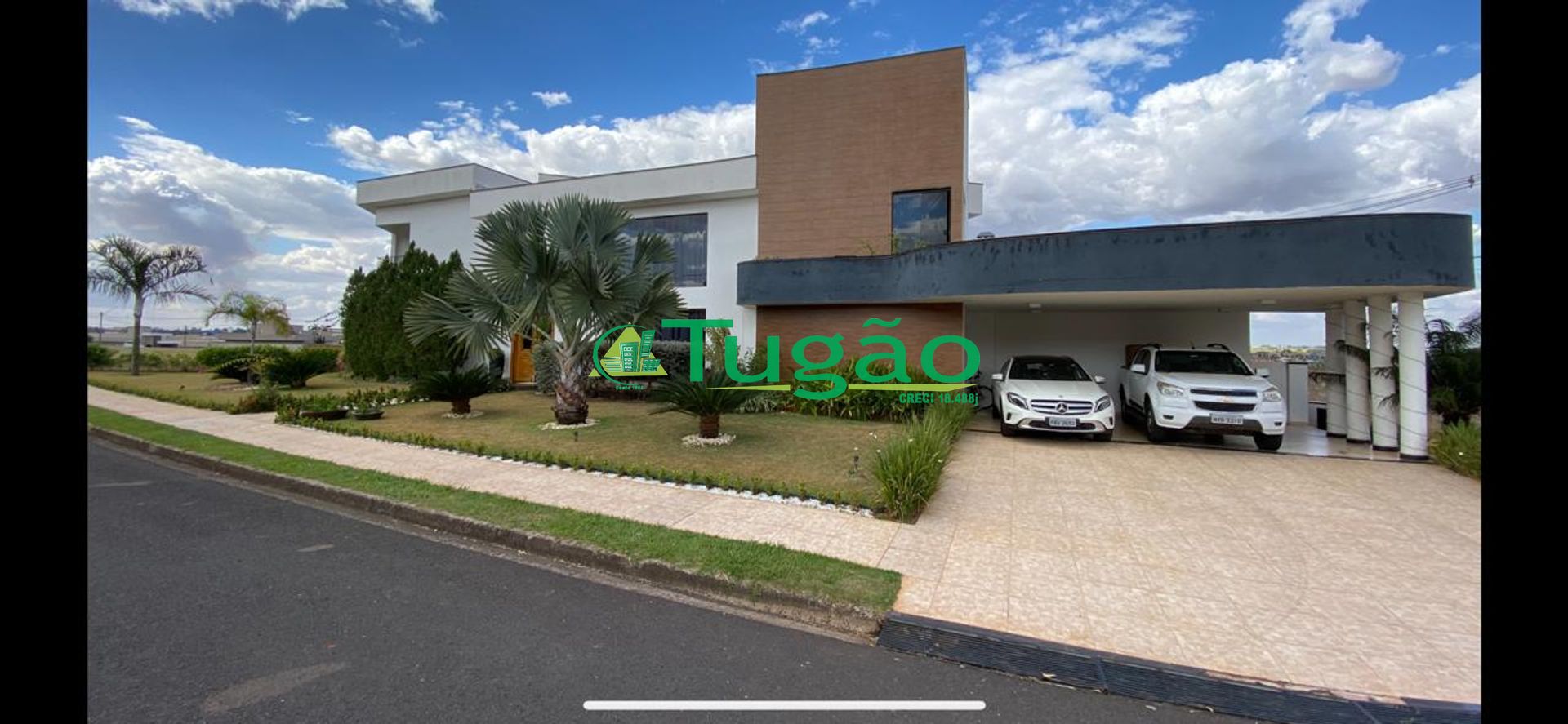 Casa de Condomínio com 4 quartos à venda, 328m² — foto 2 de 18