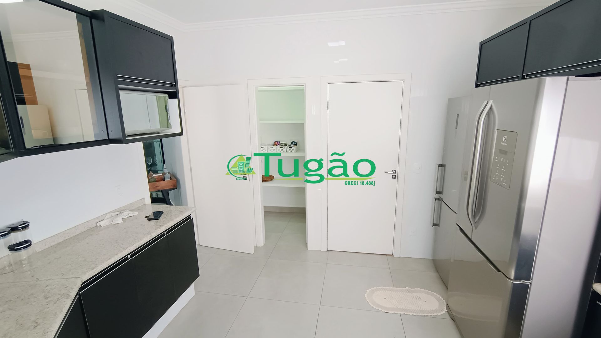 Casa de Condomínio com 3 quartos à venda, 288m² — foto 10 de 35