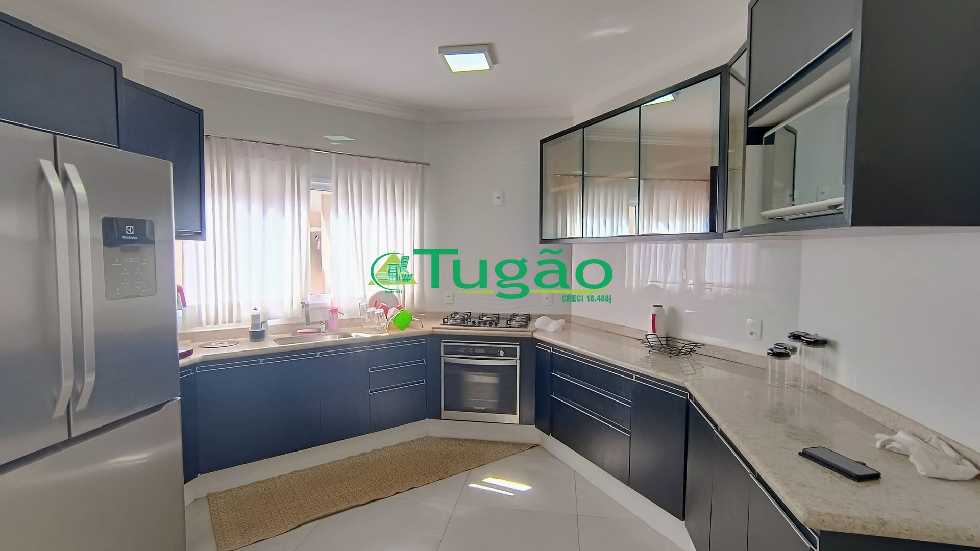 Casa de Condomínio com 3 quartos à venda, 288m² — foto 9 de 35
