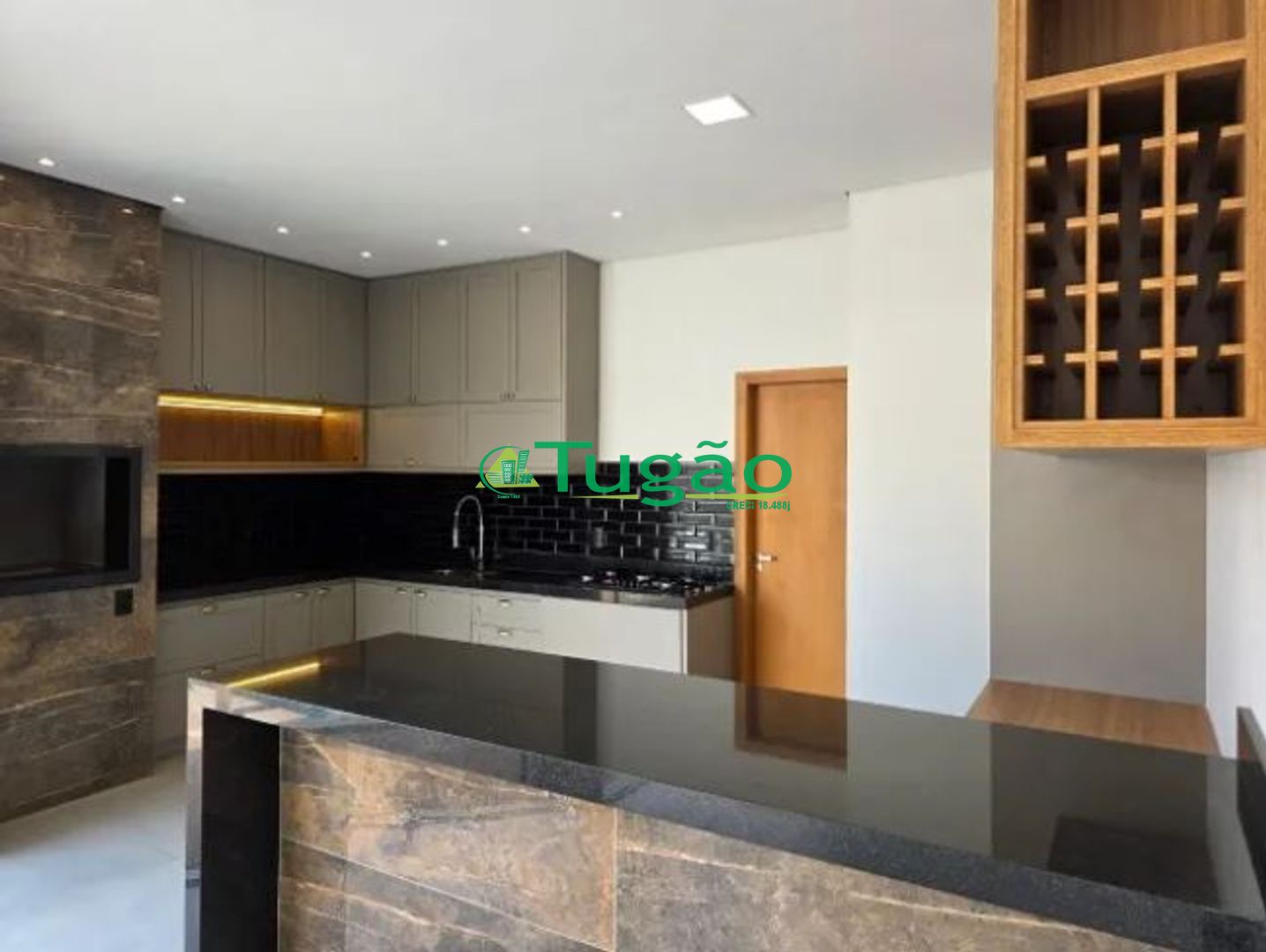 Casa de Condomínio com 3 quartos à venda, 200m² — foto 5 de 12