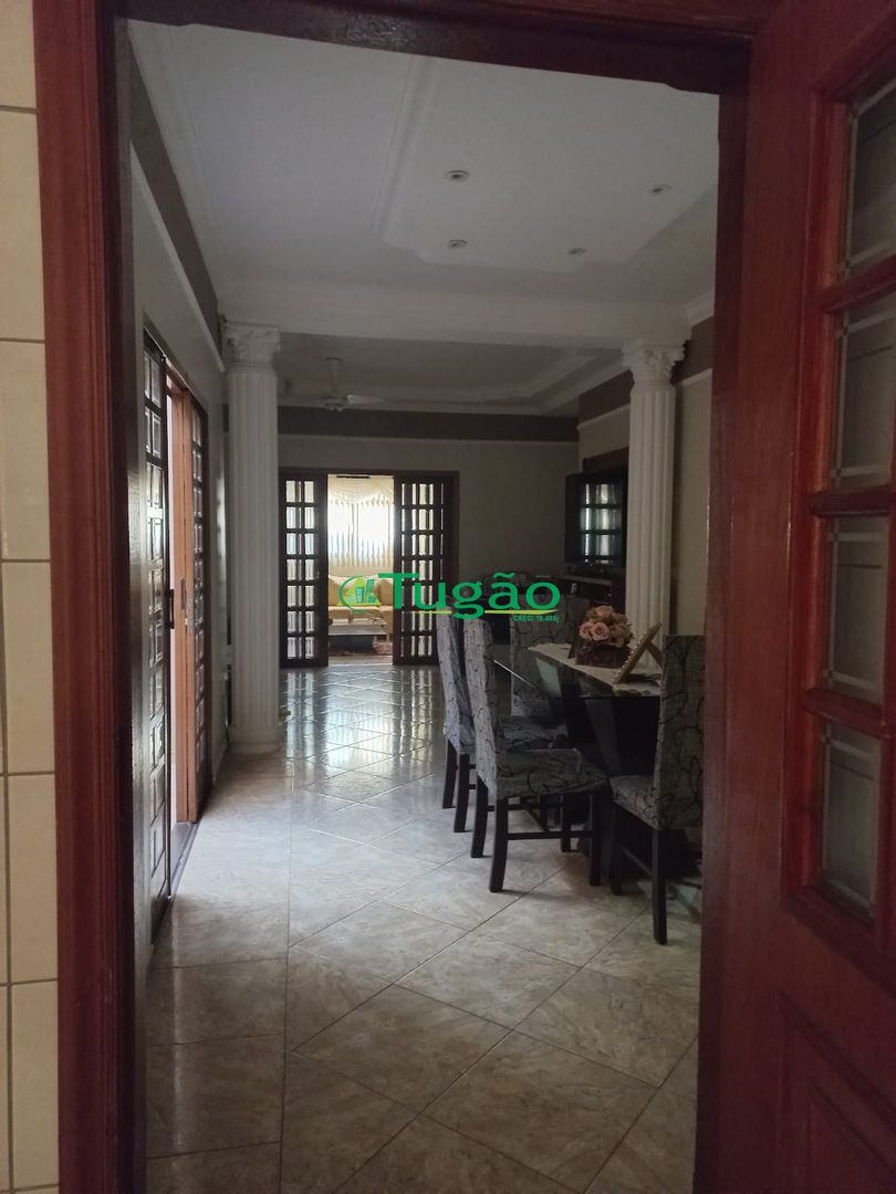 Casa com 3 quartos à venda, 234m² — foto 12 de 12
