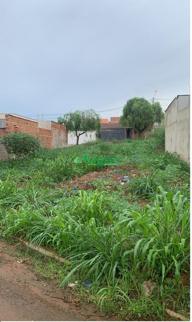 Terreno / Lote / Condomínio  à venda, 298m² — foto 1 de 3