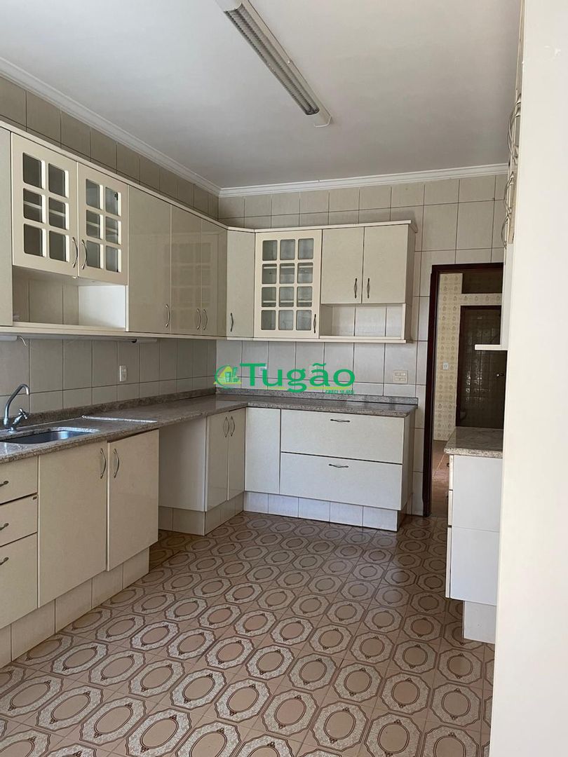 Imóvel Comercial com 4 quartos à venda, 300m² — foto 5 de 21